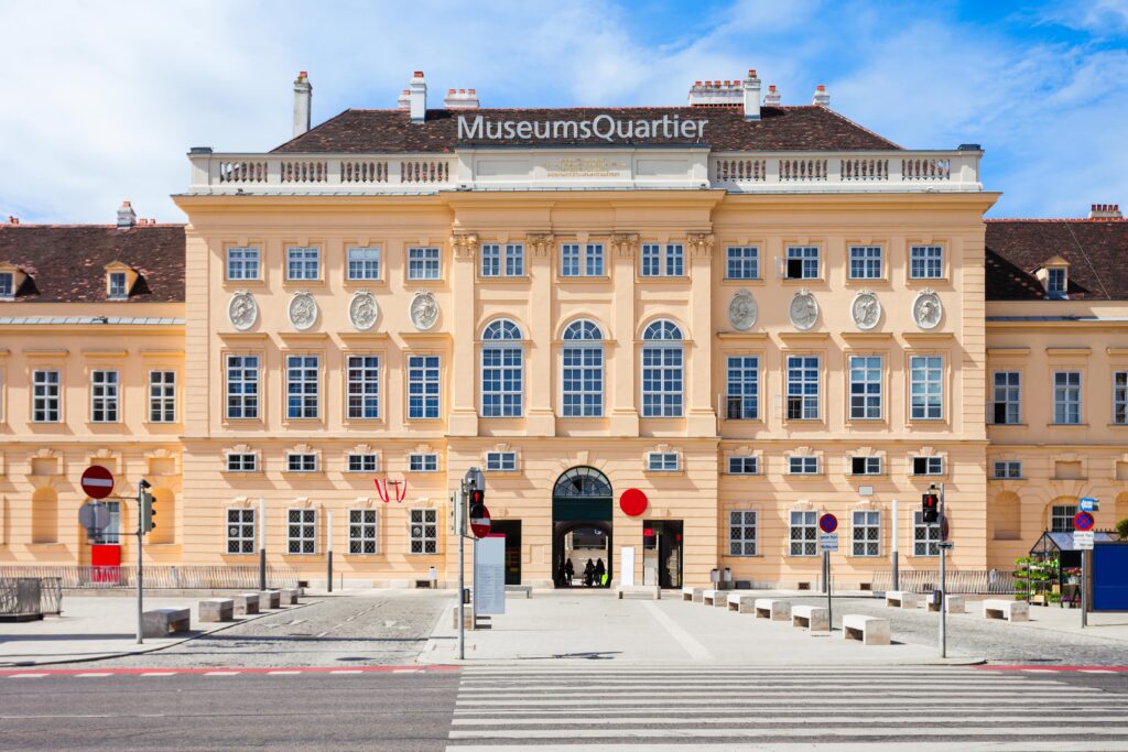  Viyana Müzeler Bölgesi (Museumsquartier)