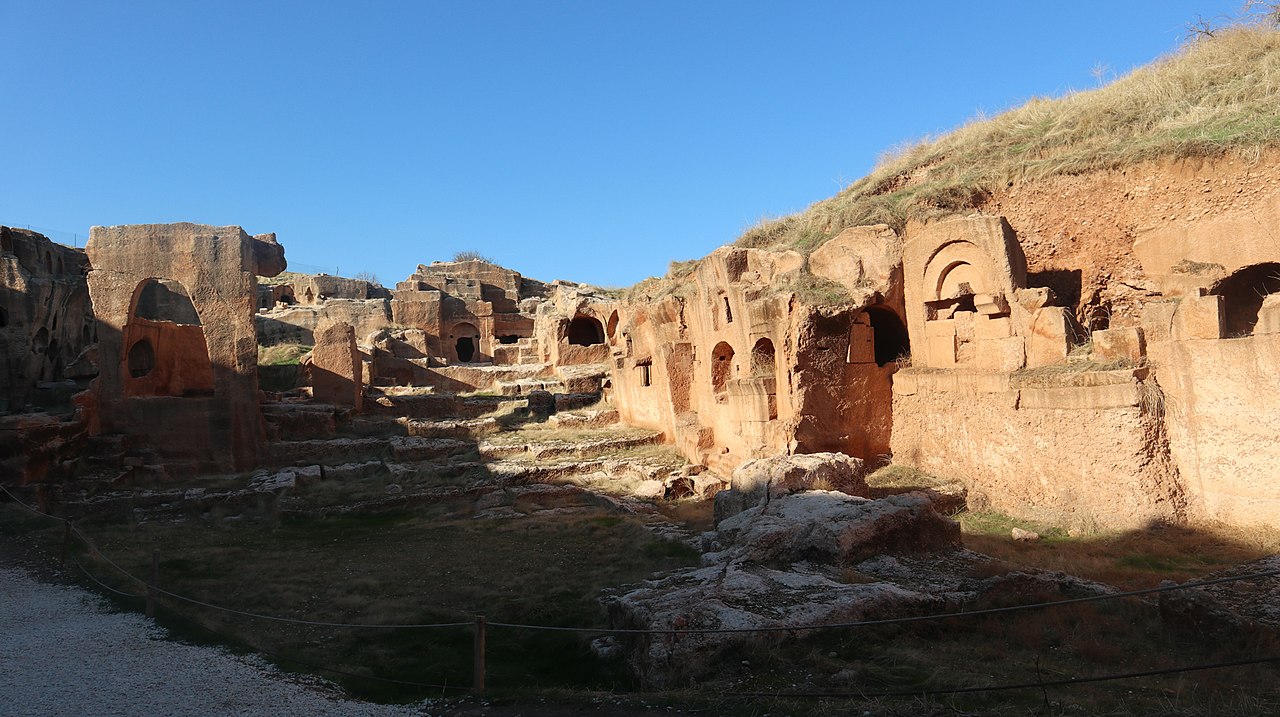 Dara Antik Kentine , Mezopotamya’nın Kaya Şehrine Yolculuk