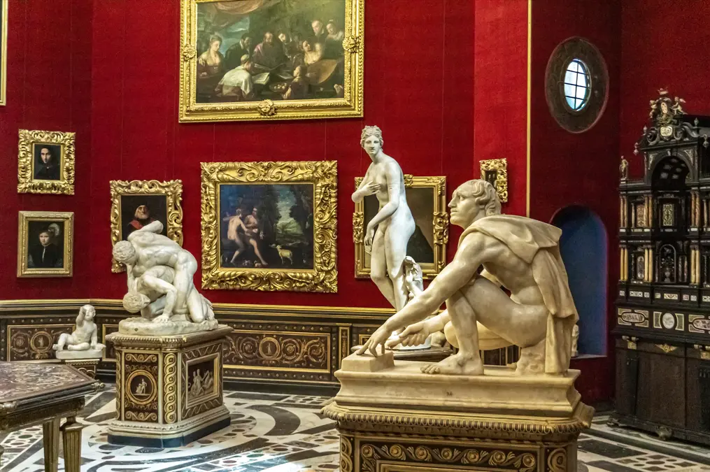 Uffizi Sarayı ve Galerisi, Floransa Gezilecek Yerler
